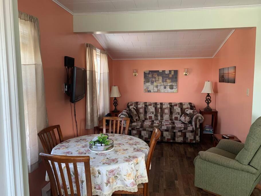 Hillside Cottage Twillingate Ngoại thất bức ảnh